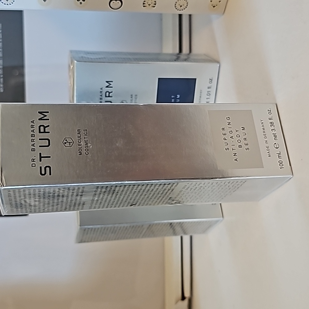 Dr. Barbara Sturm Super Anti Aging Body Serum 100ml - Picture 4 of 16